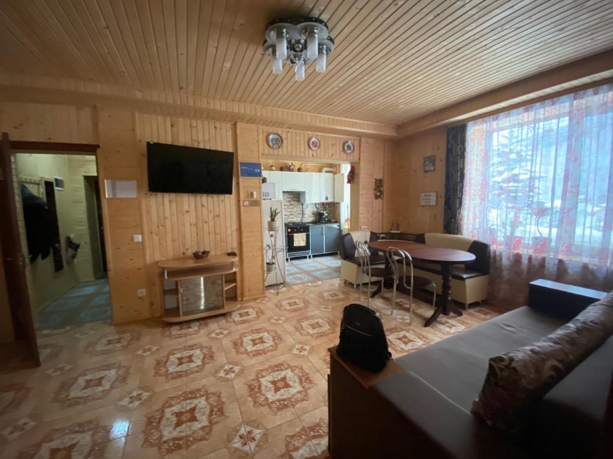 Apartmán Vienna House Jaremče Exteriér fotografie